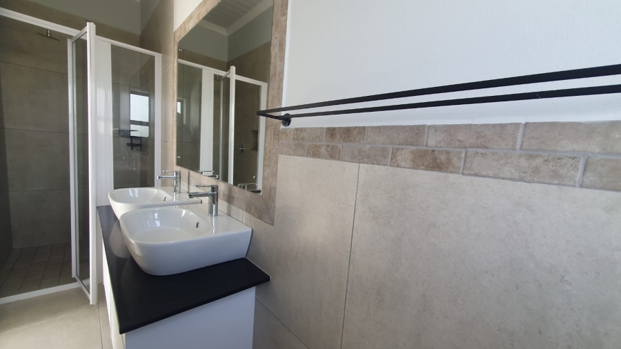 4 Bedroom Property for Sale in Da Gama Bay Western Cape